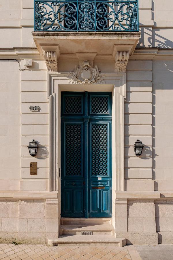 Hotel Corneille - Entree Autonome, Reception En Ligne - Encore Mieux Τουρ Εξωτερικό φωτογραφία